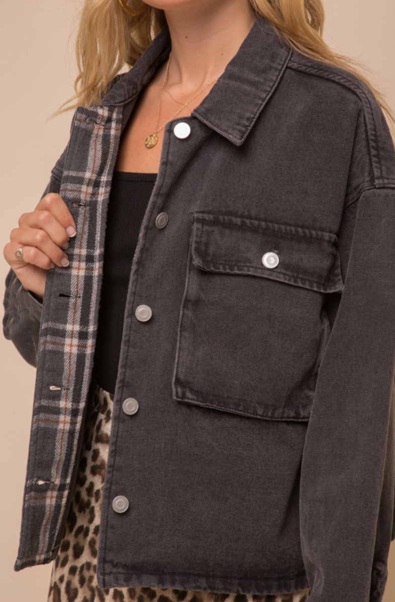 The perfect oversized jacket for Fall that features plaid detailing.  68% Cotton 25% Polyester 7% Rayon