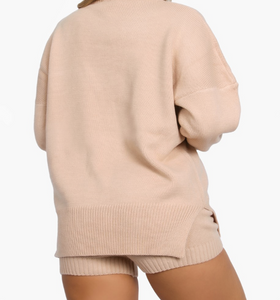 How perfect is this comfy knit set? It features an oversized knit sweater and high waisted shorts. Both can be worn together or separately.   Material: 100% acrylic 
